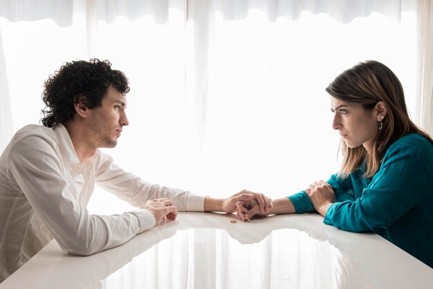 How Can Couples Effectively Communicate to Resolve Conflicts?