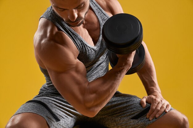Exploring the Benefits and Uses of SARMs for Fitness Enthusiasts