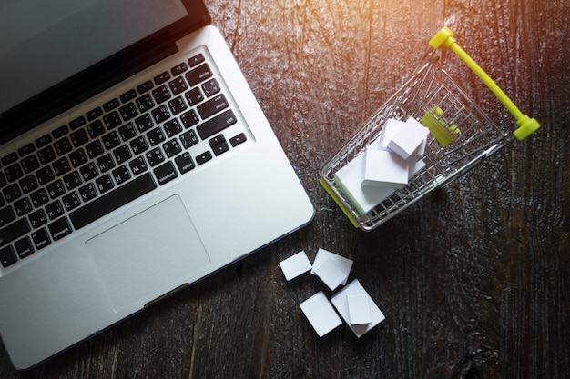 How Can Custom Integrations Revolutionize Your E-commerce Business?